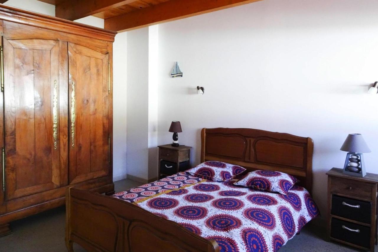 Cottage, Guerlesquin מראה חיצוני תמונה
